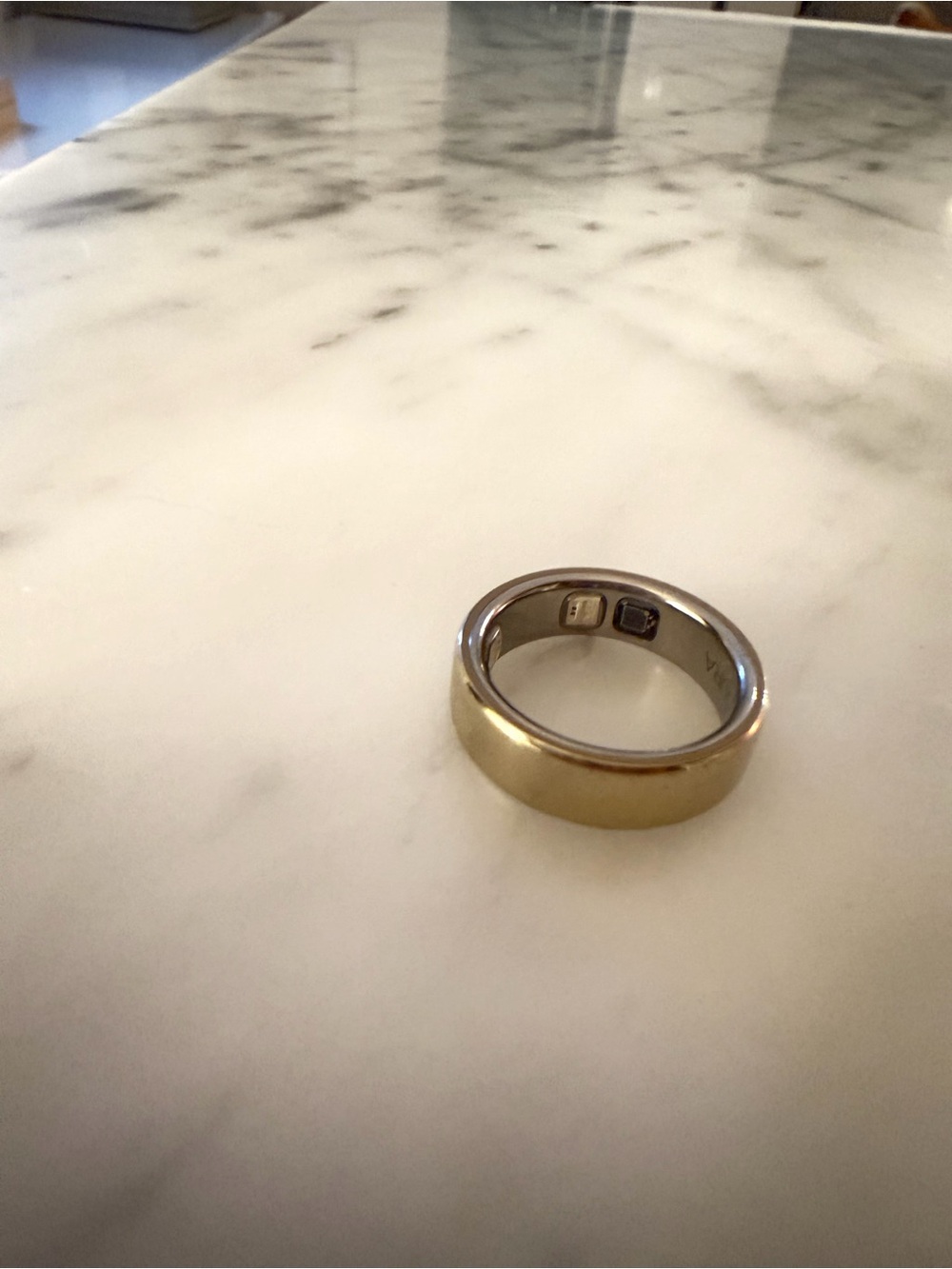 Oura Ring 5 Gold in size 8